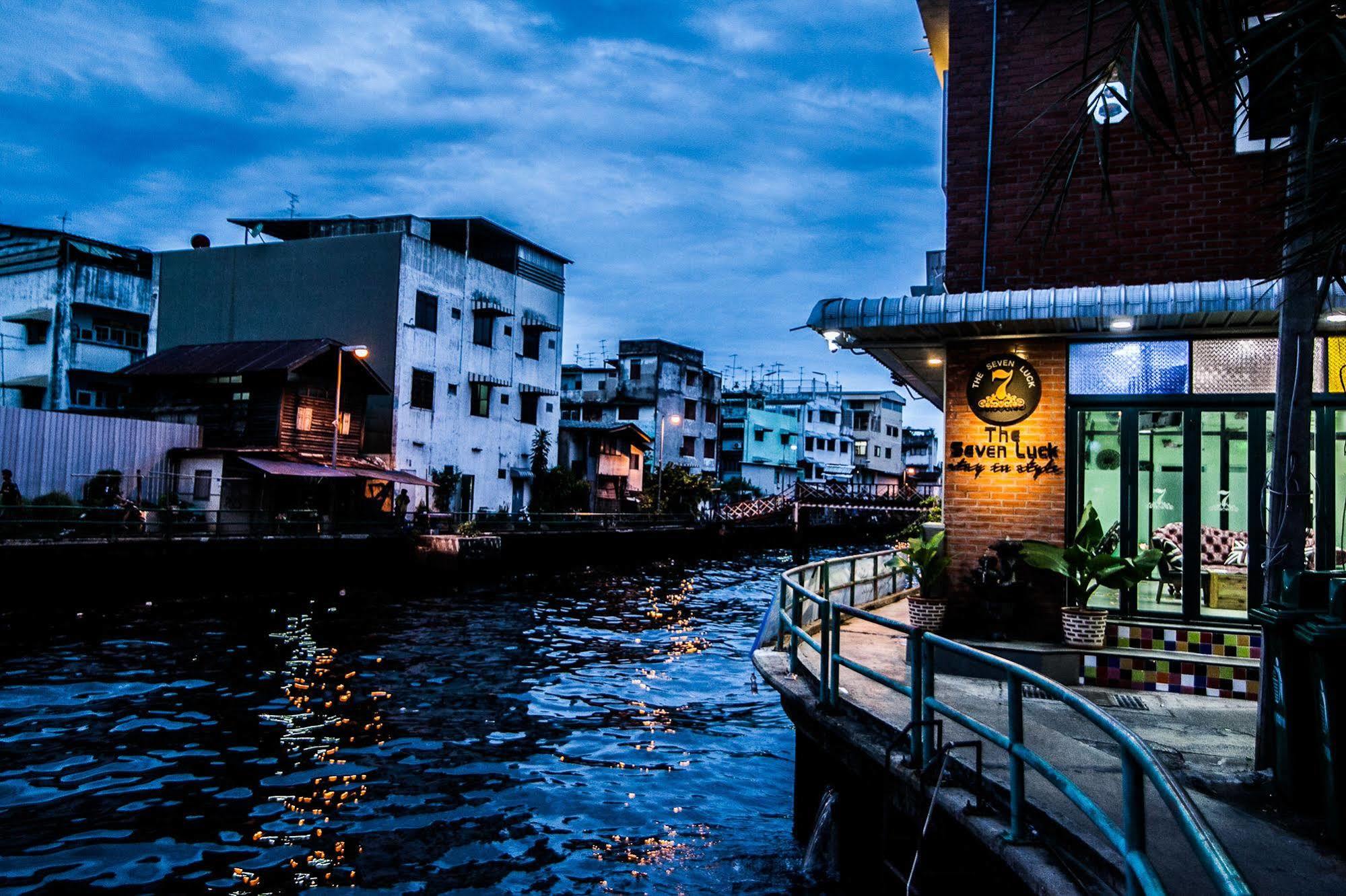 The Seven Luck Hotel Bangkok Kültér fotó